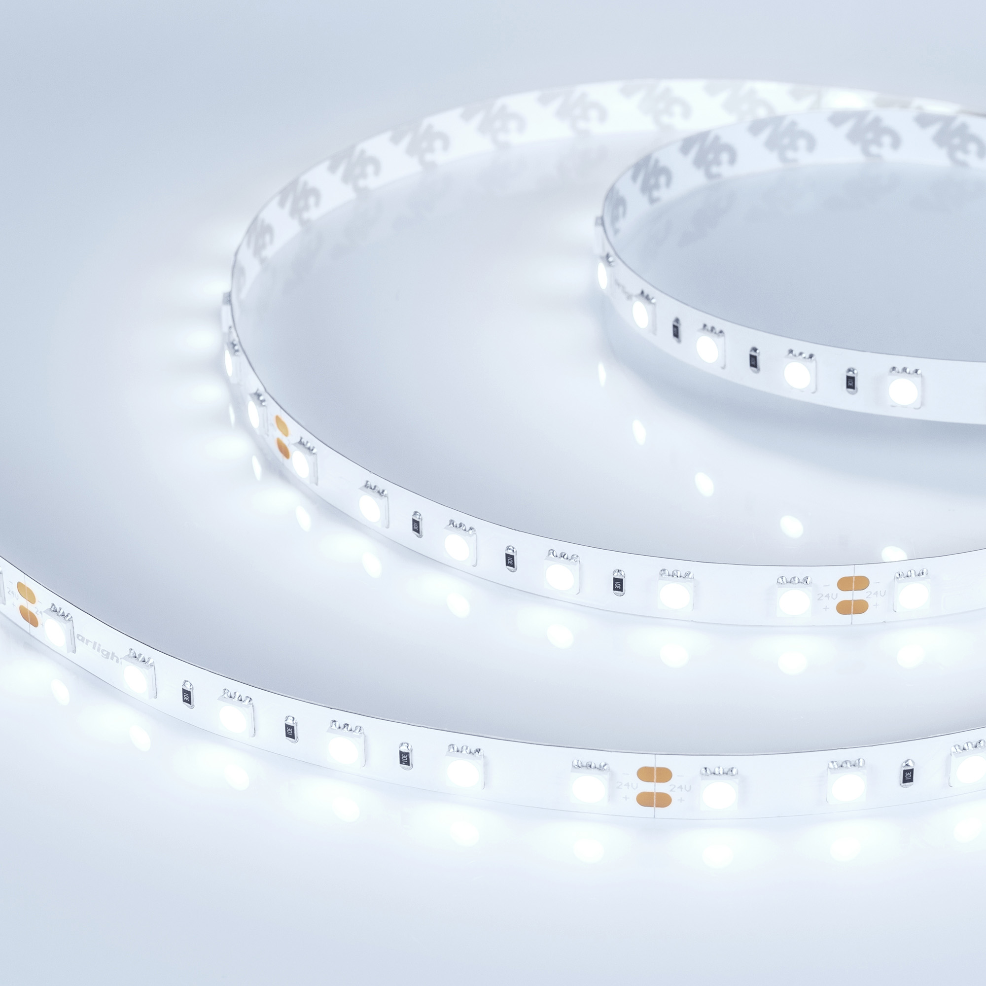 Светодиодная лента RT 2-5000 24V Cool 8K 2x (5060, 300 LED, LUX) (Arlight, 14.4 Вт/м, IP20)