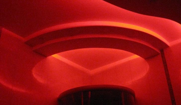 Подсветка многоуровневого потолка RGB светодиодной лентой Arlight