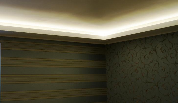 Светодиодная лента Arlight для скрытой подсветки в комнате