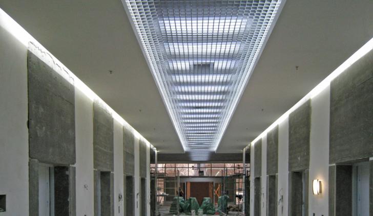 Светодиодная лента Arlight в подсветке многоуровневого потолка